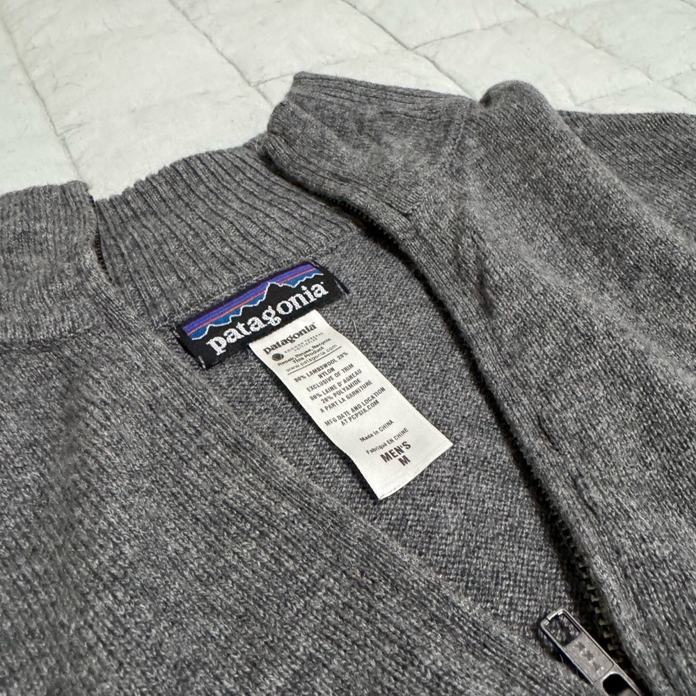 Patagonia Men’s Merino Wool 1/4 Zip Sweater – Gray – Size M